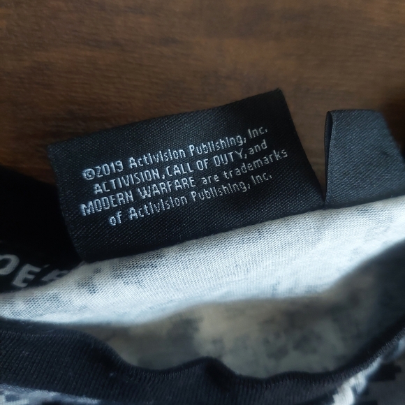 Call Of Duty Modern Warfare T-Shirt Size Small - Picture 7 of 8